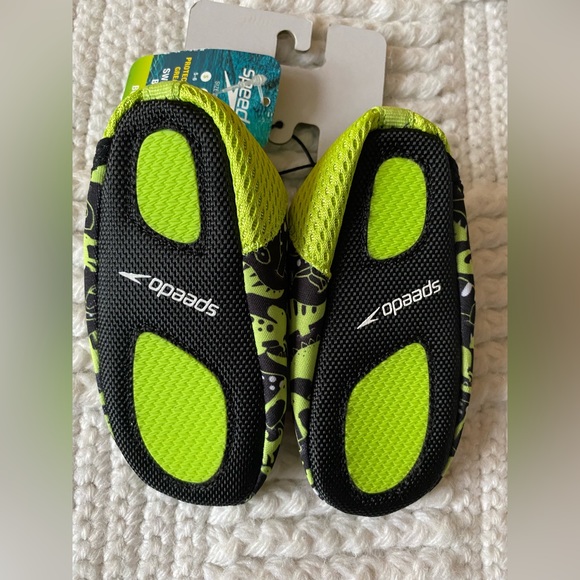 Kids Speedo Swim Booties - Picture 4 of 6